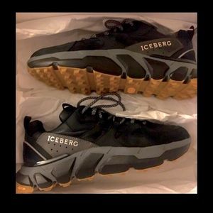 ICEBERG sneakers. Brand new never worn. Authenticated. Size 42.